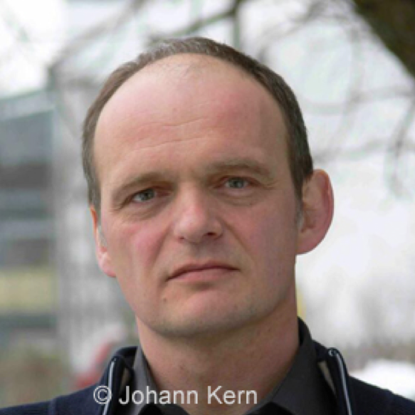 Mehr über den Artikel erfahren Embedded Poet