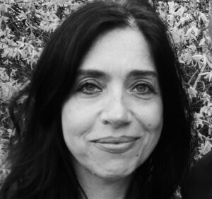 Mehr über den Artikel erfahren #11 hörinsblau — Theresia Walser