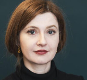 Mehr über den Artikel erfahren #13 hörinsblau — Olga Grjasnowa 