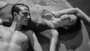 Mehr über den Artikel erfahren Kleiner Perspektivenwechsel mit großer Wirkung: François Ozons “Der Fremde”