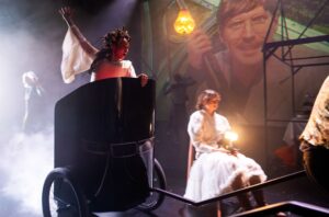 Mehr über den Artikel erfahren 750 PS Abrechnung: Elektra zerlegt die BMW-Idylle